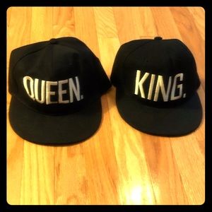 Queen and King hat set.